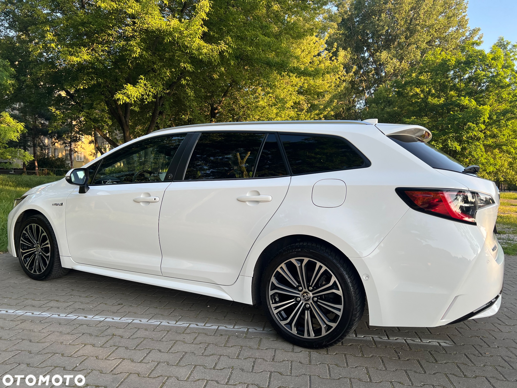 Toyota Corolla 1.8 Hybrid Team Deutschland - 10