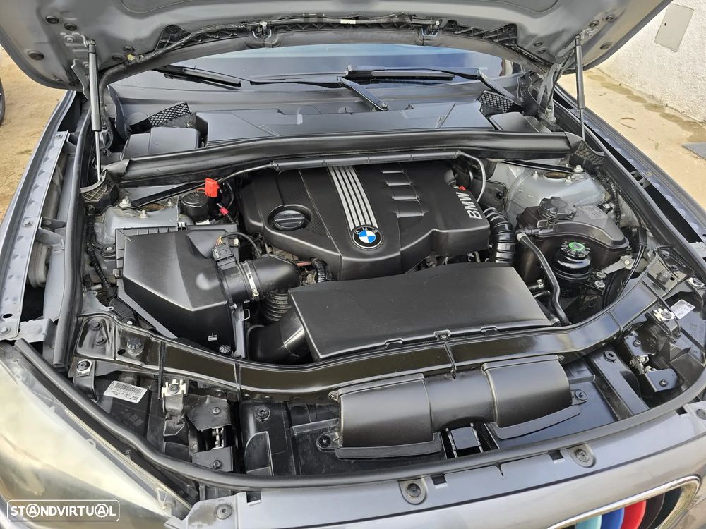 BMW X1 18 d sDrive Line Sport - 9