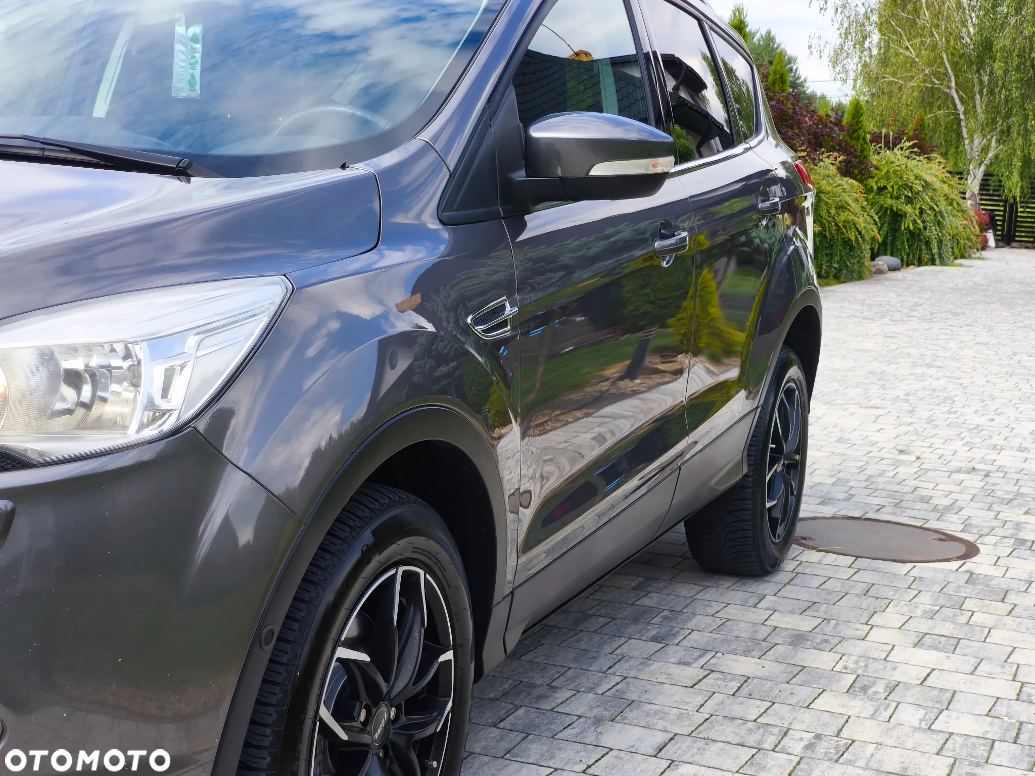 Ford Kuga 2.0 TDCi 4x4 Titanium - 9