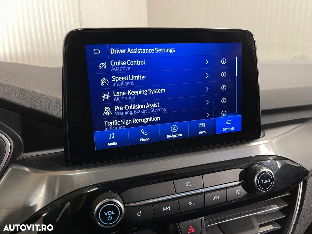 Ford Kuga 2.0 EcoBlue A8 AWD Titanium - 19