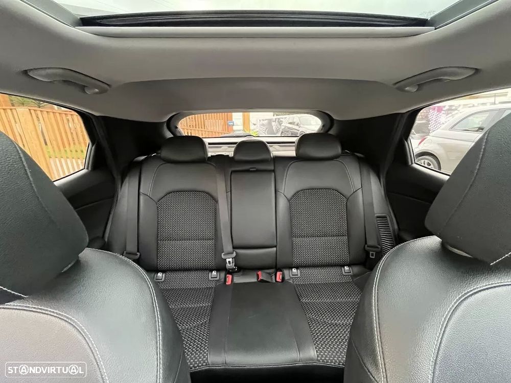 Kia XCeed 1.6 GDi PHEV Drive - 37