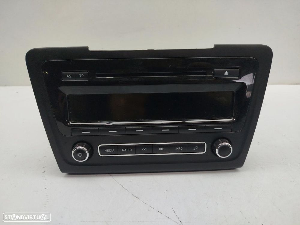 Rádio / auto-rádio SKODA Rapid Liftback (NH3) - 1