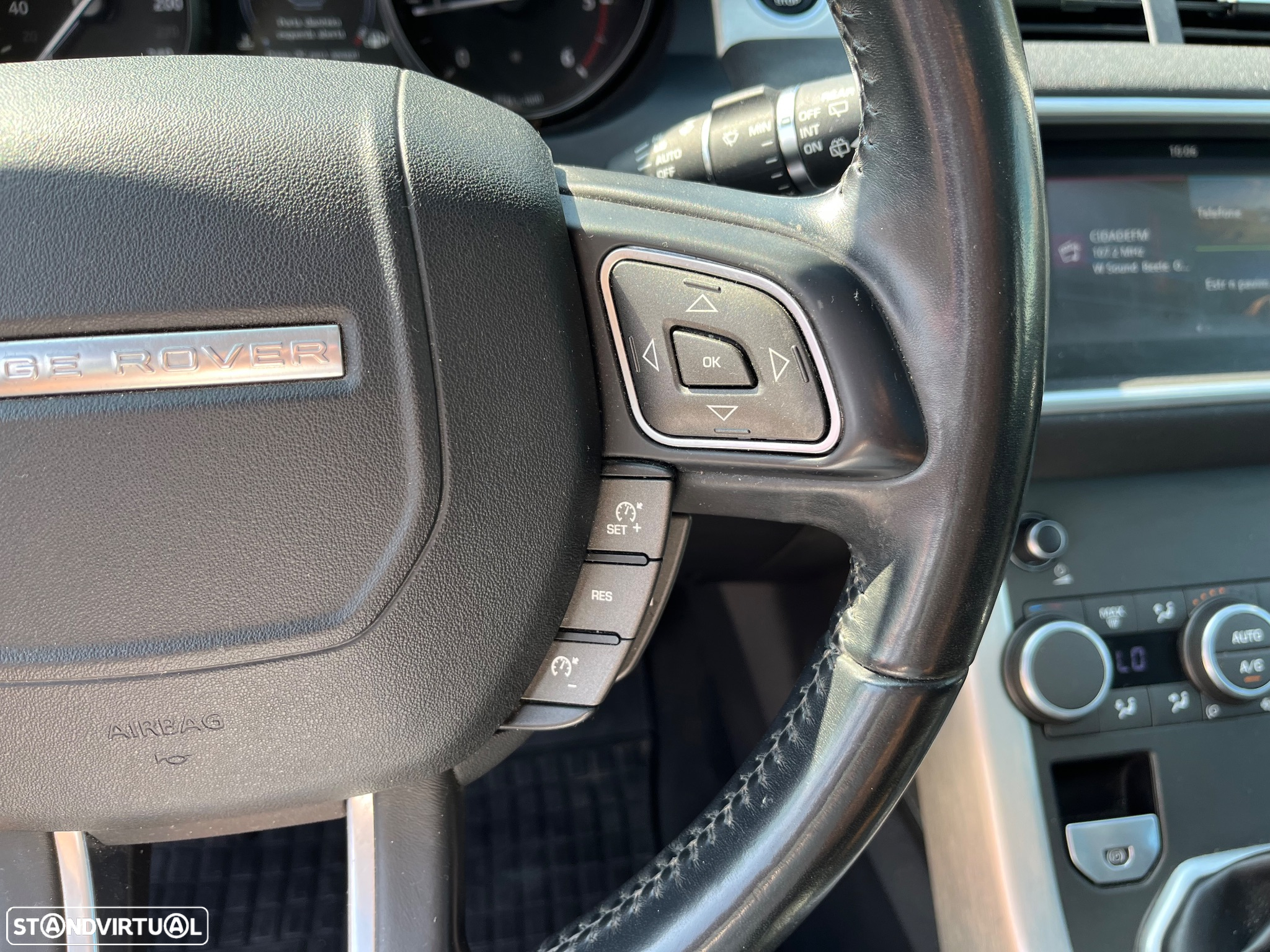 Land Rover Range Rover Evoque 2.0 TD4 SE Dynamic - 28