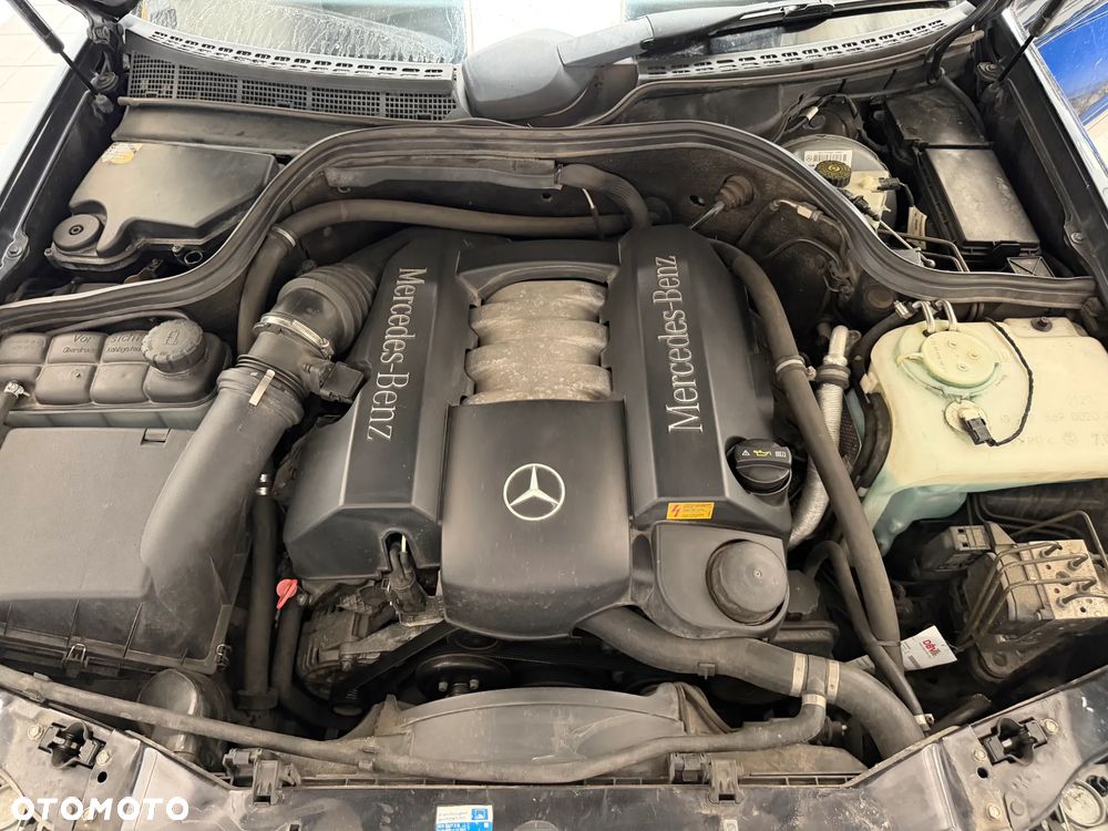 Mercedes-Benz CLK 320 - 20