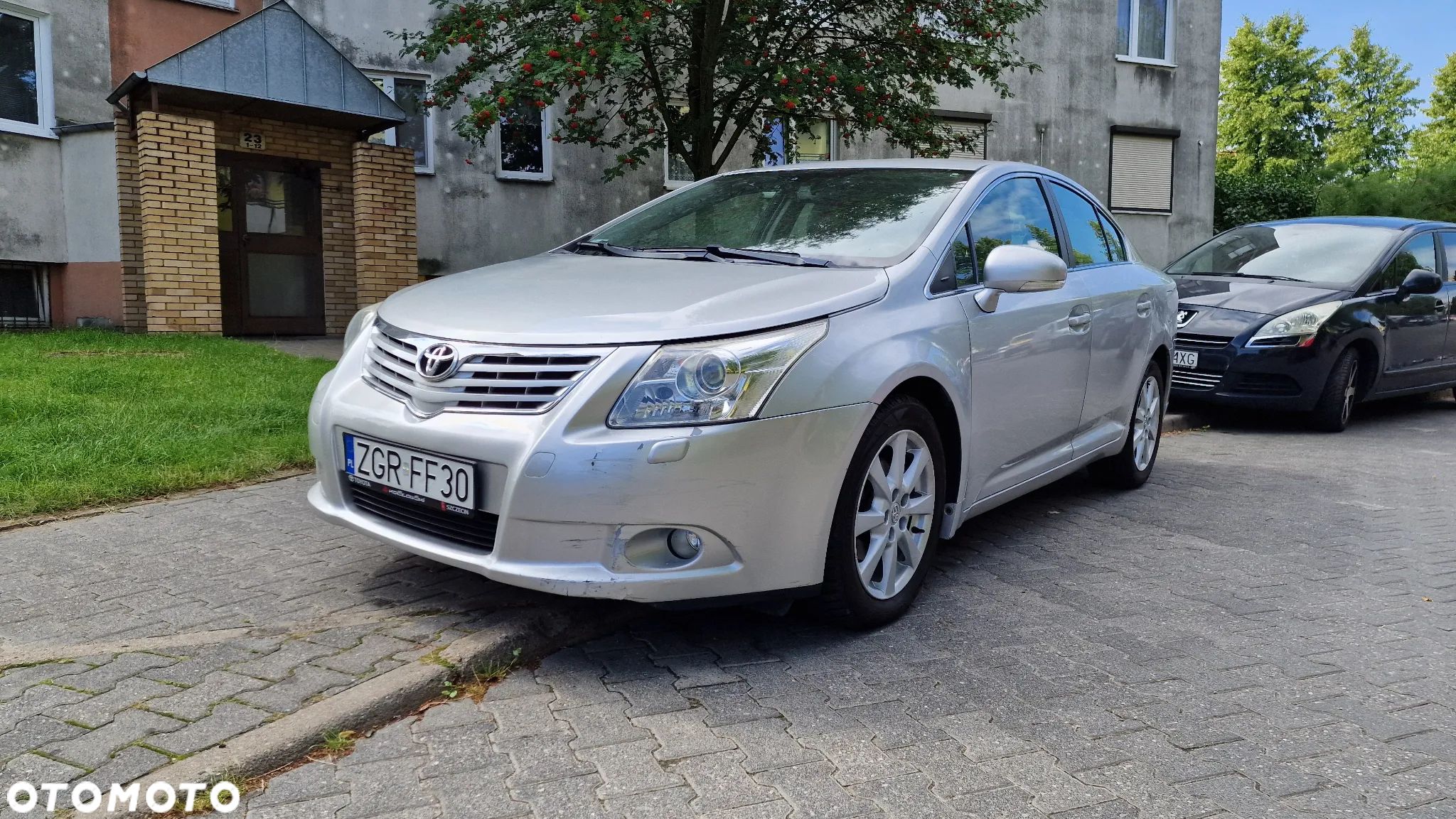 Toyota Avensis - 1