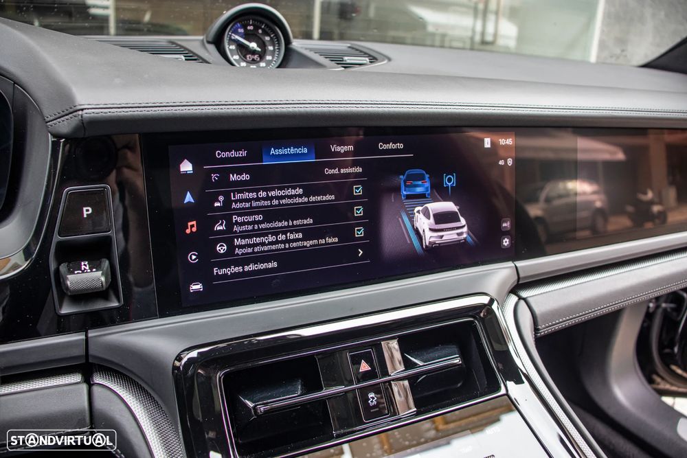 Porsche Panamera 4 E-Hybrid - 26