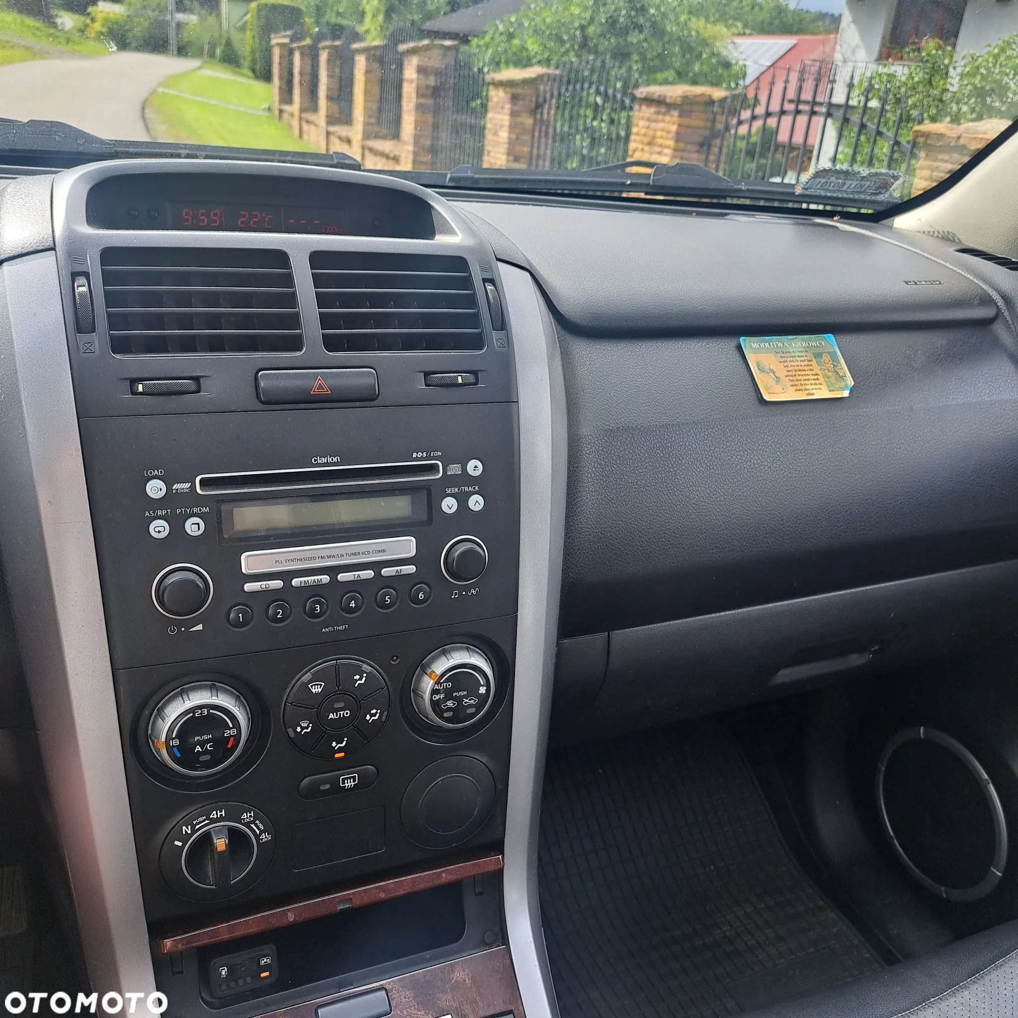 Suzuki Grand Vitara 2.0 De luxe - 8