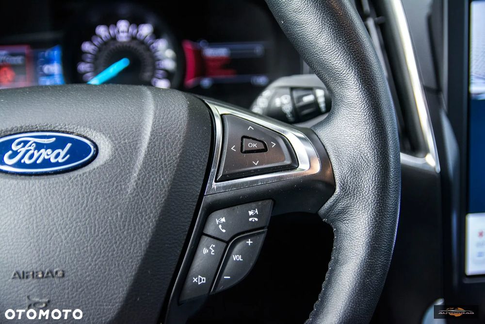 Ford Edge - 23