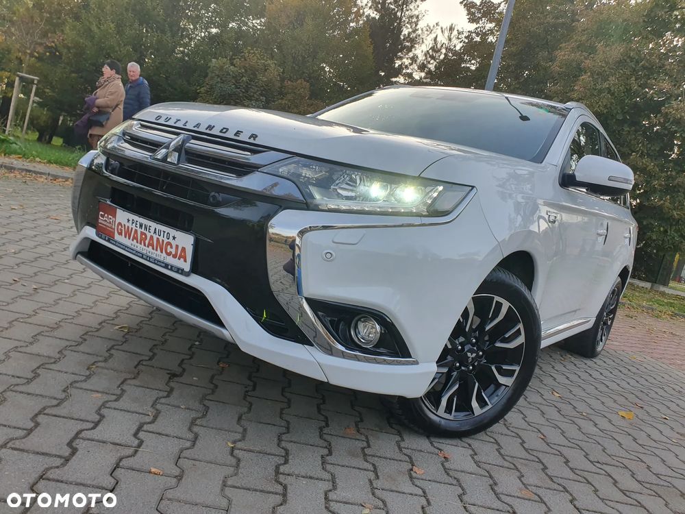 Mitsubishi Outlander 2.0 4WD Top - 26