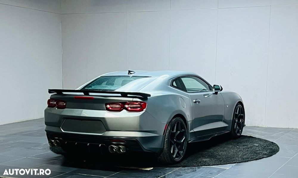 Chevrolet Camaro - 3