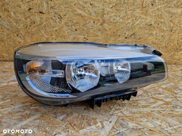 LAMPA PRAWA PRZÓD BMW 2 F45 ZWYKŁA