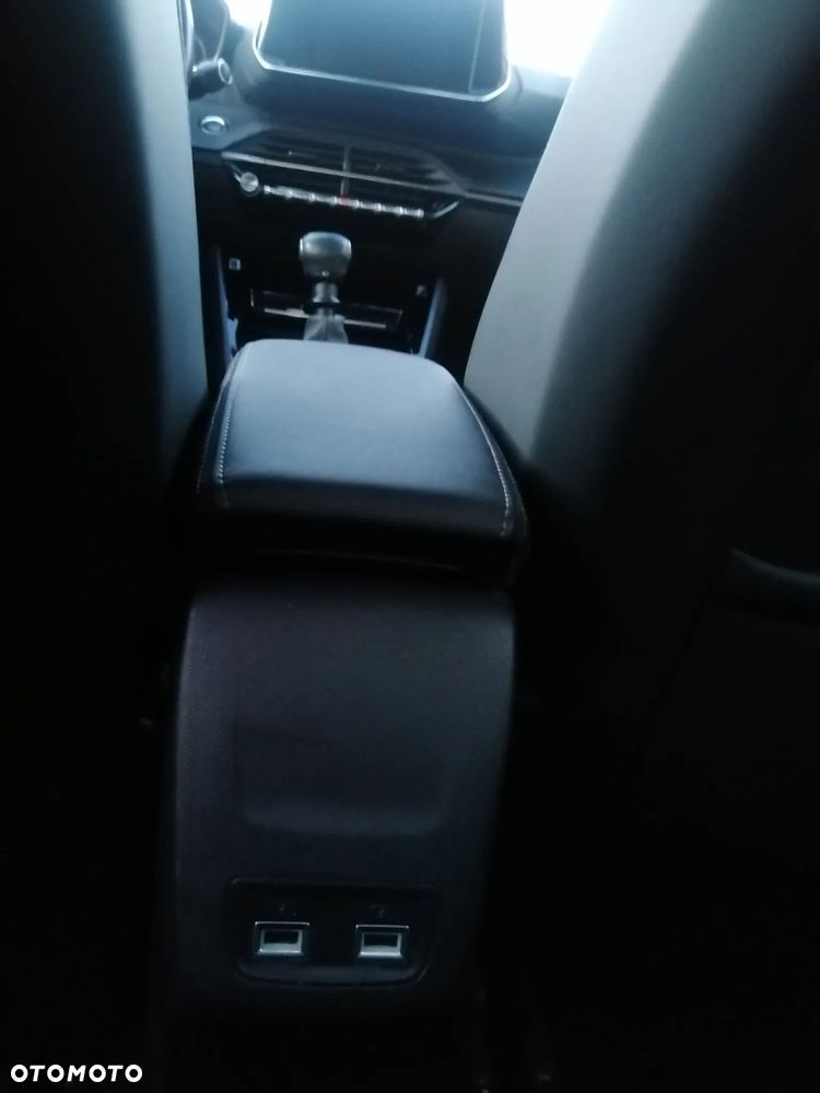 Peugeot 208 1.2 PureTech Allure S&S - 22