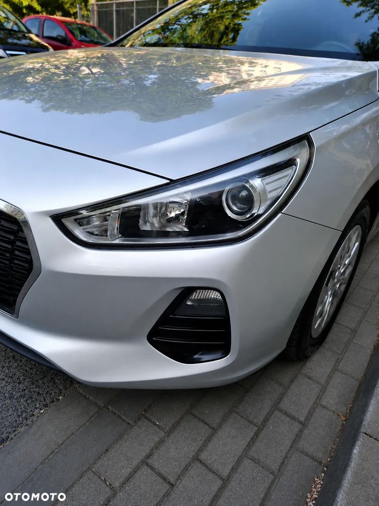 Hyundai i30 1.6 CRDi BlueDrive Classic + - 6