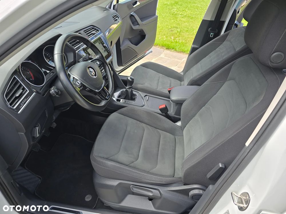 Volkswagen Tiguan 2.0 TDI SCR R-Line - 33