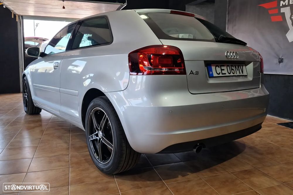 Audi A3 1.6 TDI Sport - 8