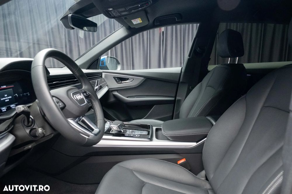 Audi Q8 55 TFSI quattro Tiptronic MHEV - 12