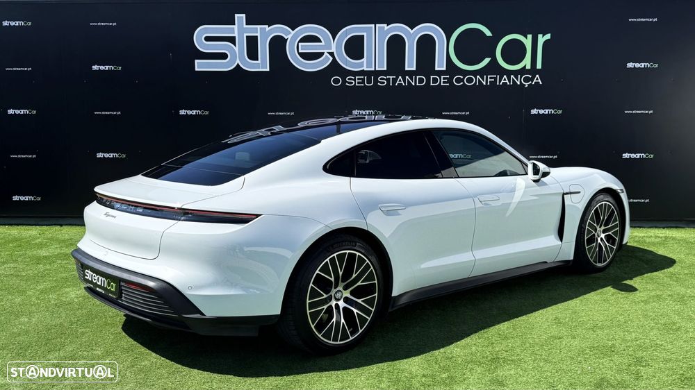 Porsche Taycan Standard - 7