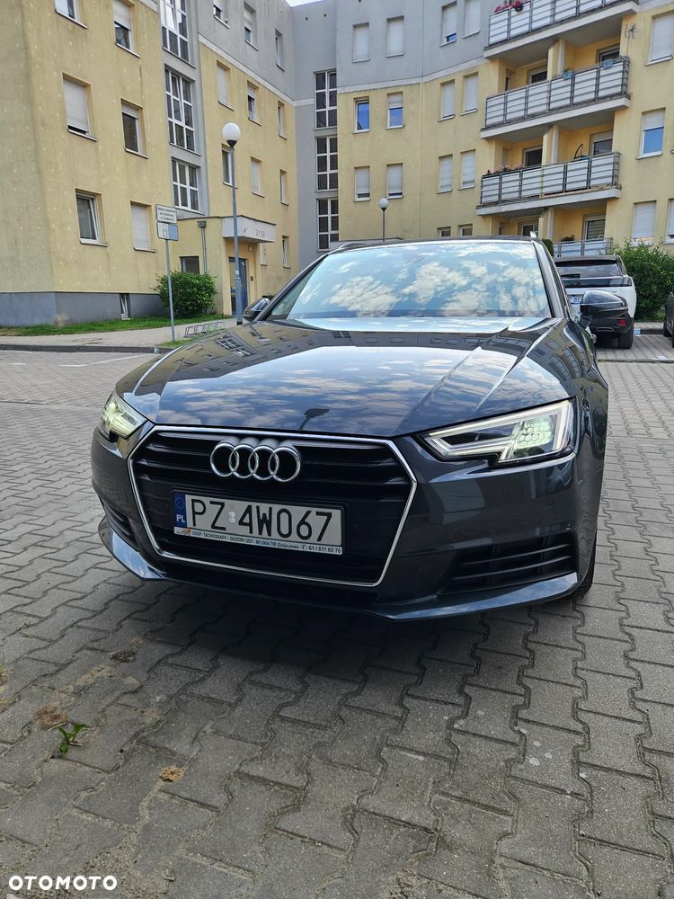 Audi A4 Avant 40 g-tron S tronic - 1