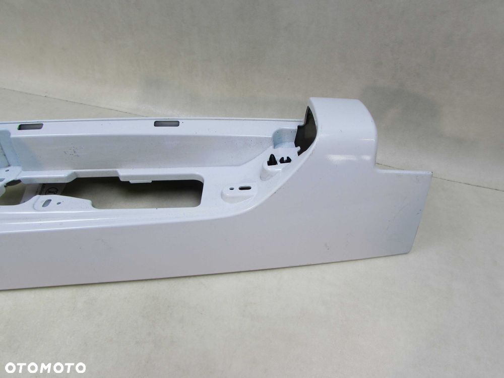 RENAULT TRAFIC III VIVARO II TALENTO 14-21 RAMKA OSLONA LAMPY TYL PRAWA 265A19592 93450971 - 4