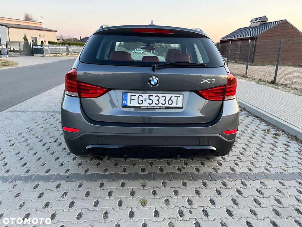 BMW X1 xDrive18d Sport Line - 4