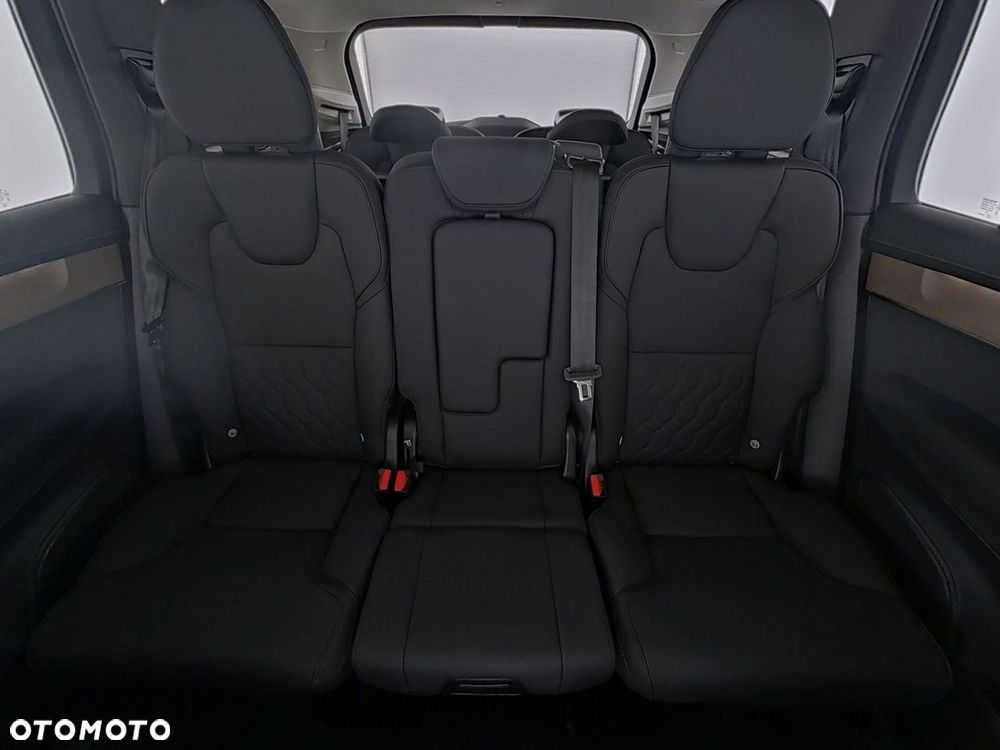 Volvo XC 90 T8 AWD Plug-In Hybrid Plus Dark 7os - 13