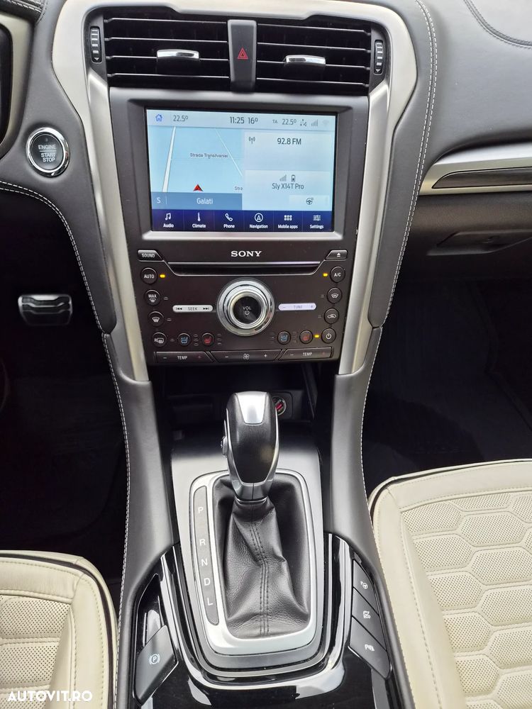 Ford Mondeo 2.0 HEV Vignale - 9