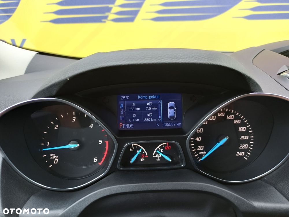 Ford Kuga - 17