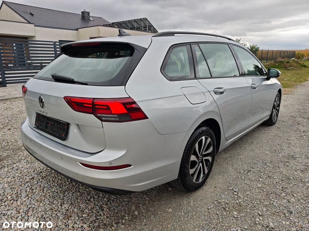 Volkswagen Golf - 3