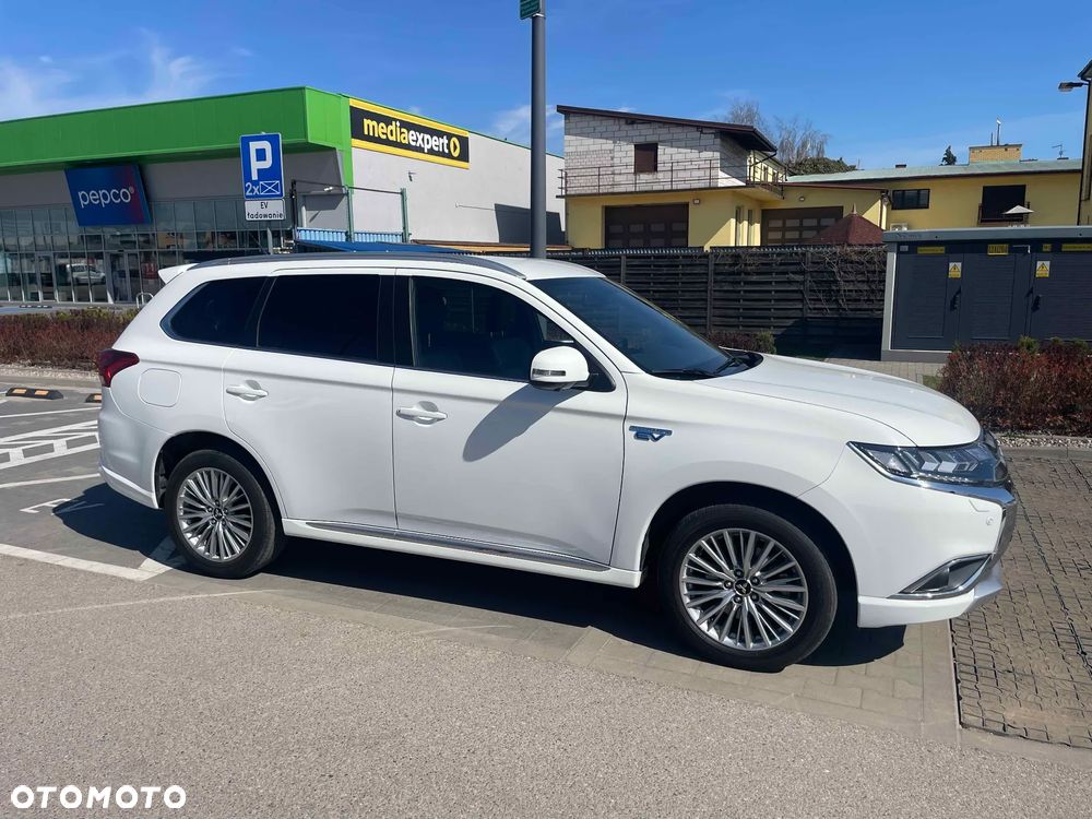 Mitsubishi Outlander - 20