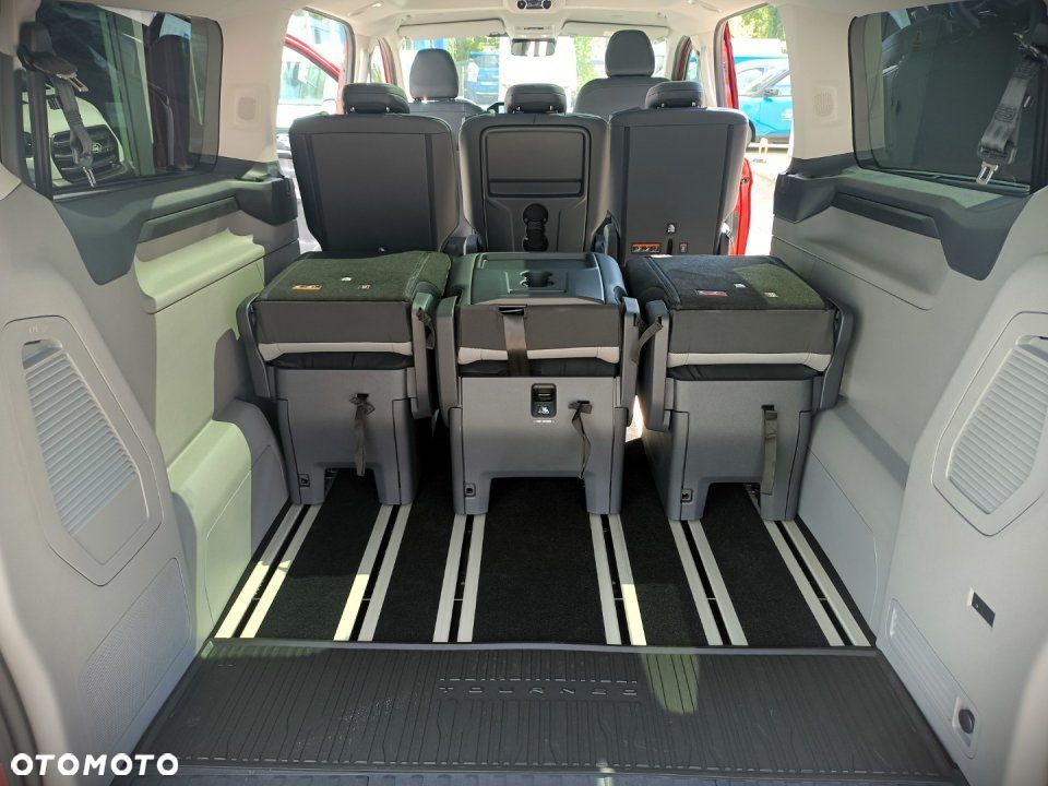 Ford Tourneo Custom - 18