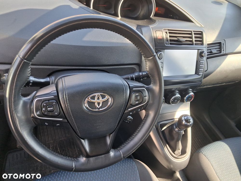 Toyota Verso 1.6 D-4D Active EU6 - 5