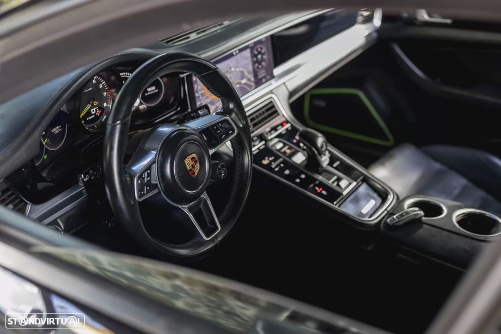 Porsche Panamera 4 E-Hybrid - 15