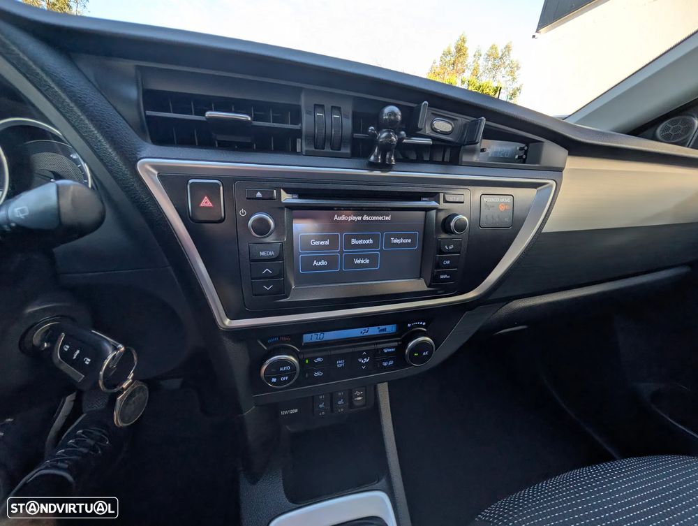 Toyota Auris - 5