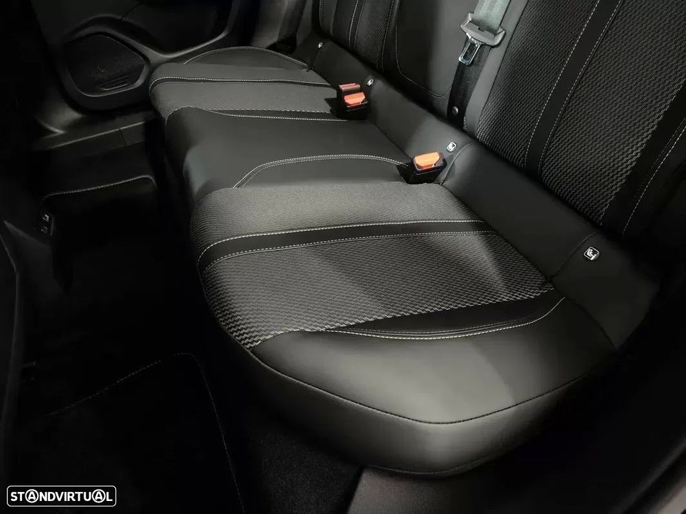 Peugeot e-2008 50 kWh GT Line - 43