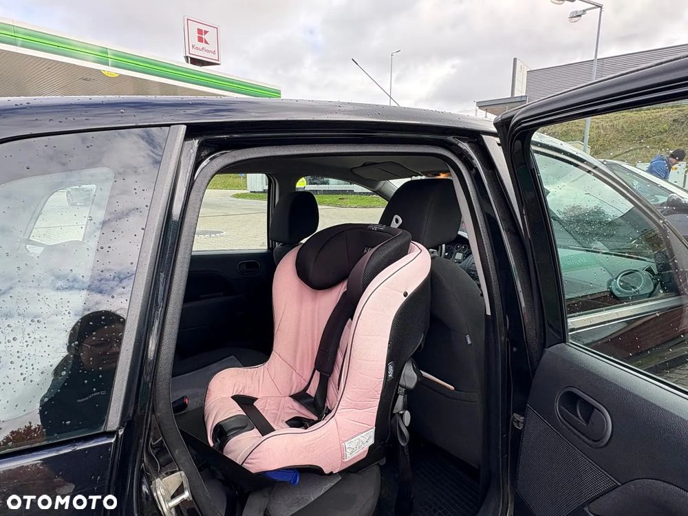 Ford Fiesta 1.3 - 18