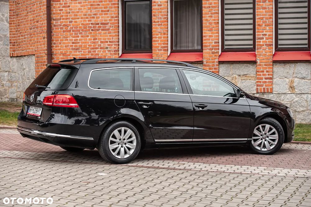 Volkswagen Passat 2.0 Blue TDI SCR Comfortline - 13