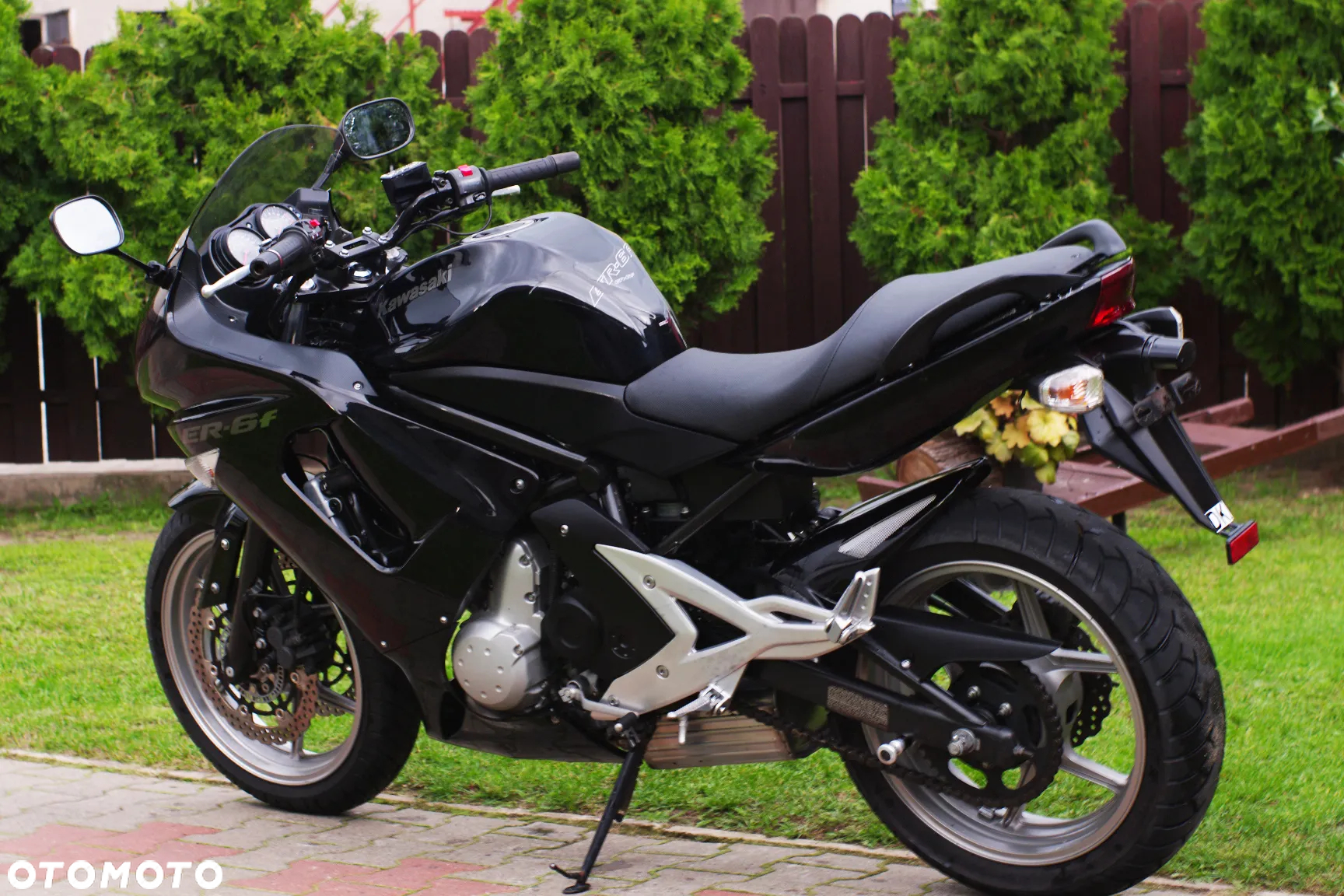 Kawasaki ER - 14