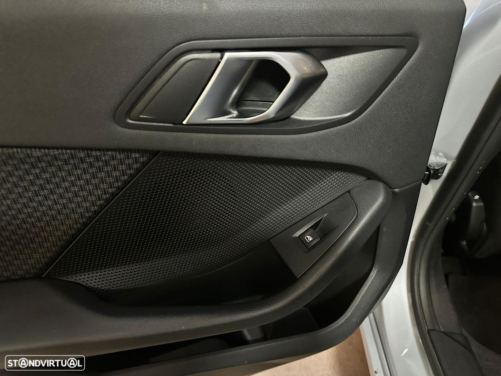 BMW 116 d Aut. Advantage - 28