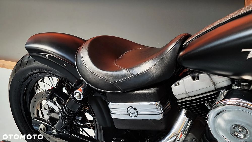 Harley-Davidson Dyna Street Bob - 10