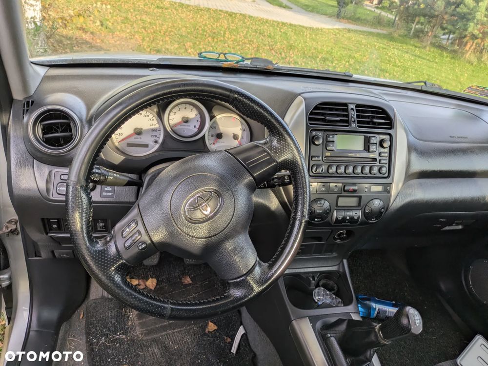 Toyota RAV4 2.0 VVT-i Sol - 6