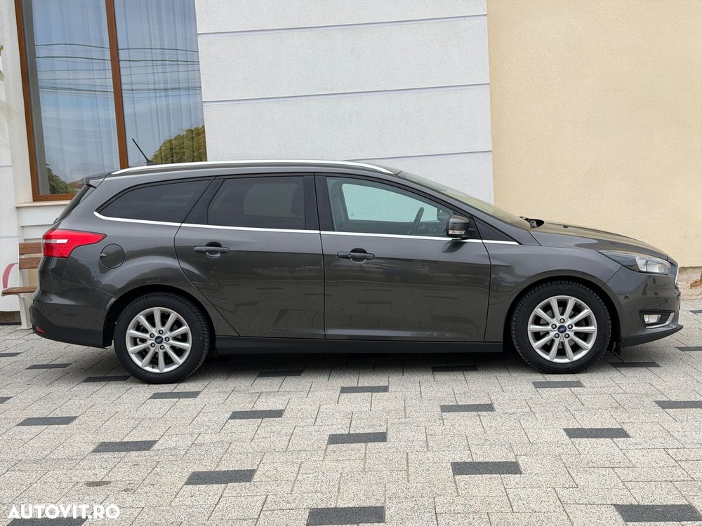 Ford Focus - 11