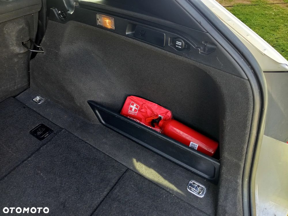 Hyundai i40 1.7 CRDi Comfort - 34