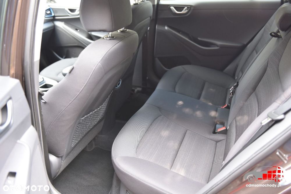 Hyundai IONIQ - 19