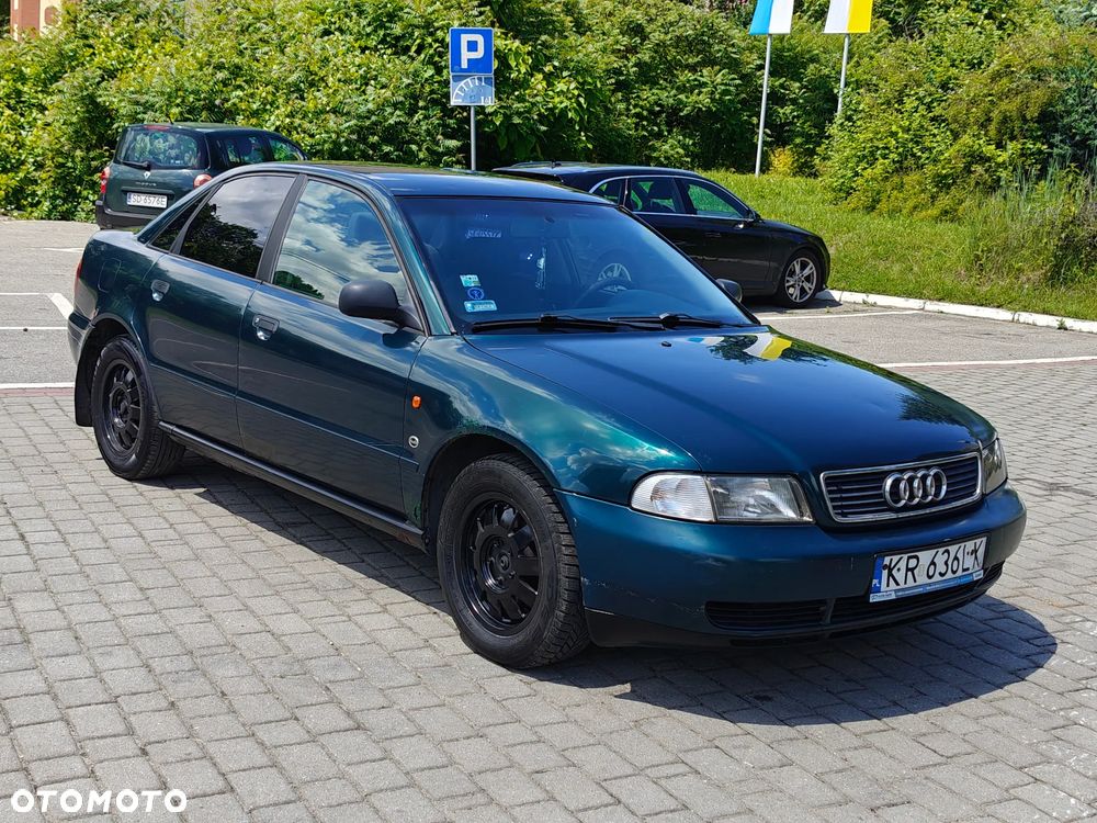 Audi A4 Limousine - 14