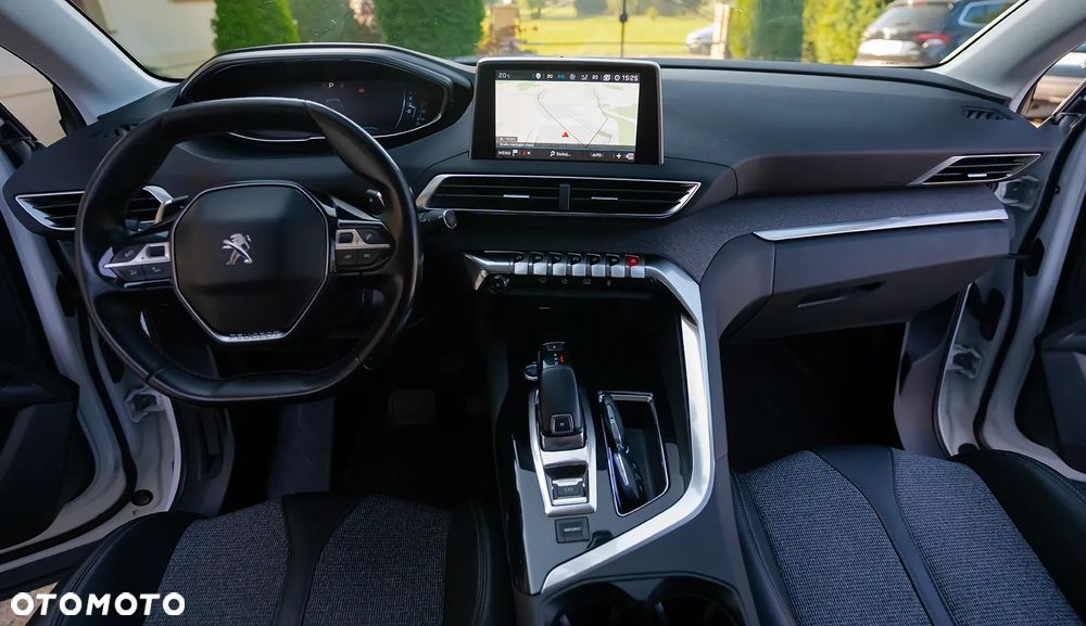 Peugeot 5008 BlueHDi 120 EAT6 Allure - 32