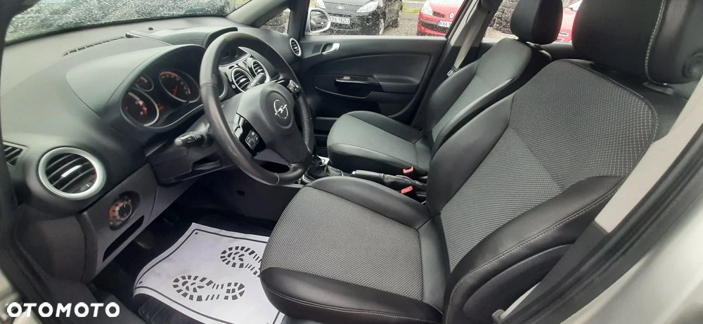 Opel Corsa - 25