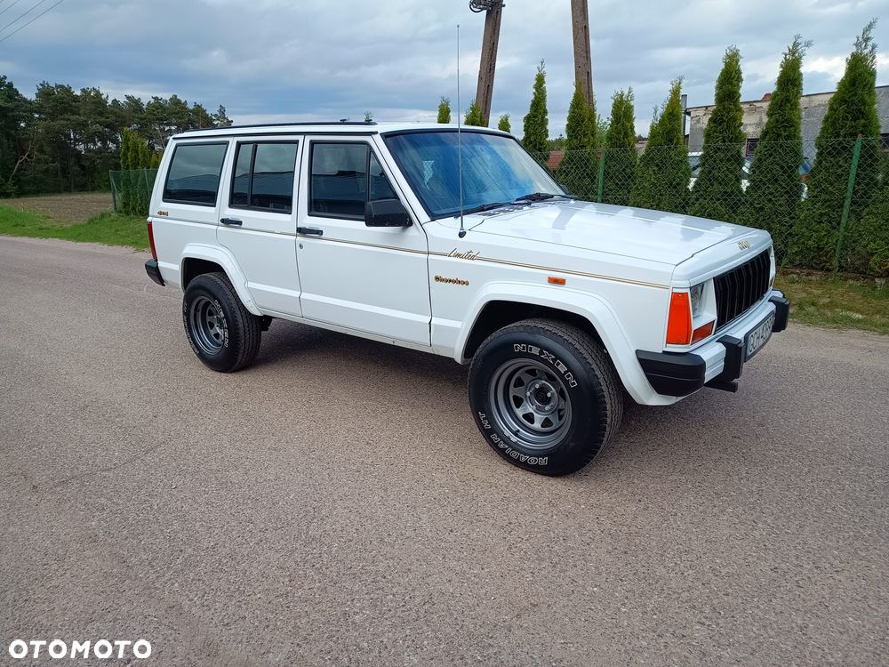 Jeep Cherokee 4.0 Limited - 1