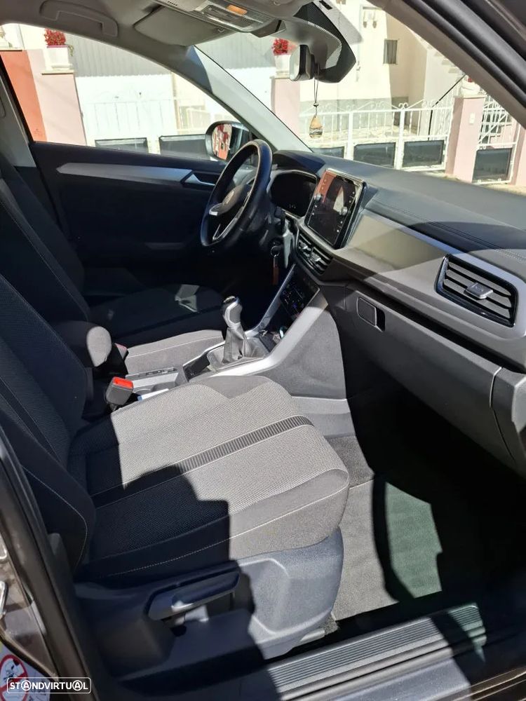 VW T-Roc 1.0 TSI - 10