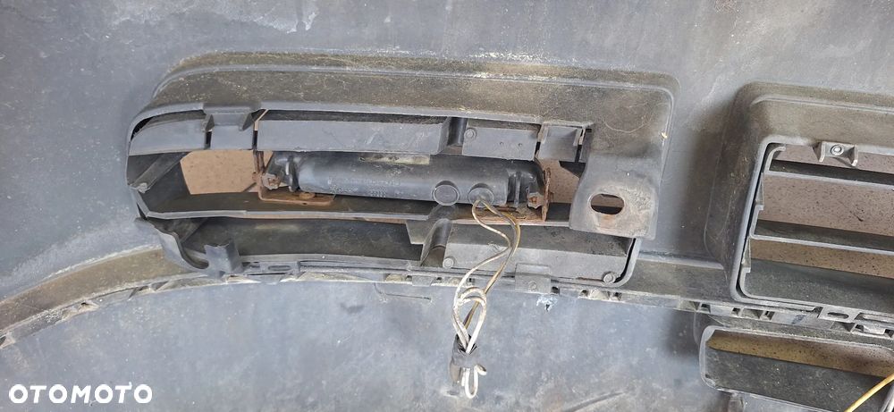 VW Golf IV Zderzak Przód Przedni Kod Lakieru LC9Z - 19