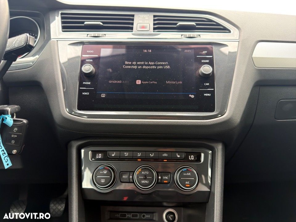 Volkswagen Tiguan - 19